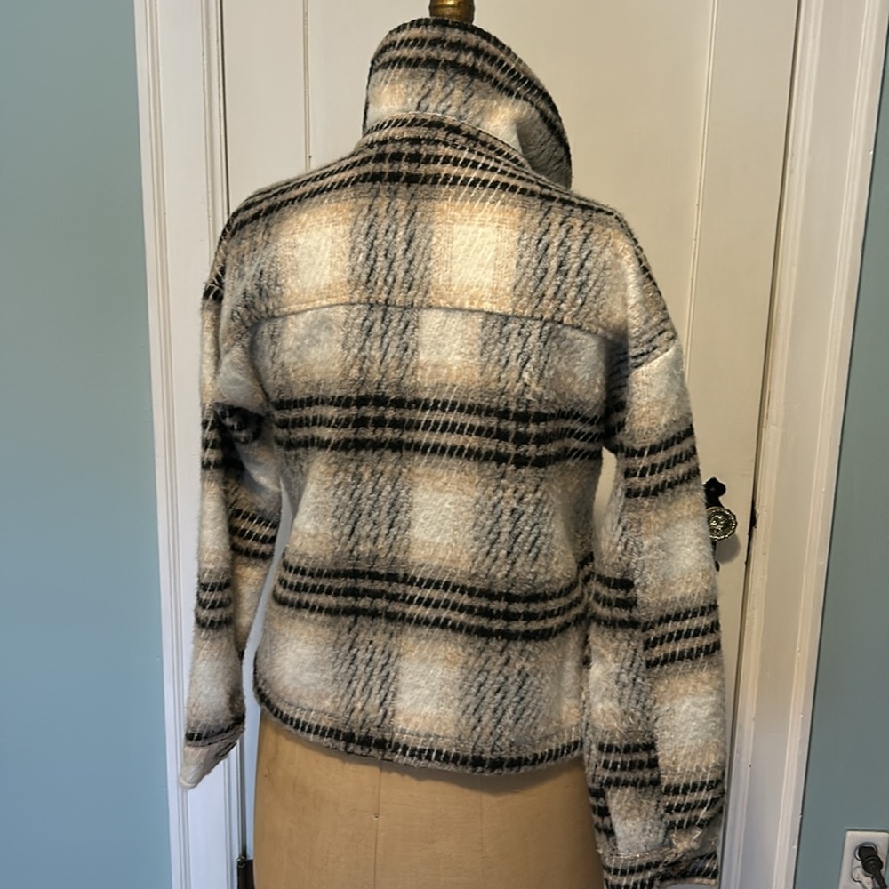 Mystree Plaid short Jacket